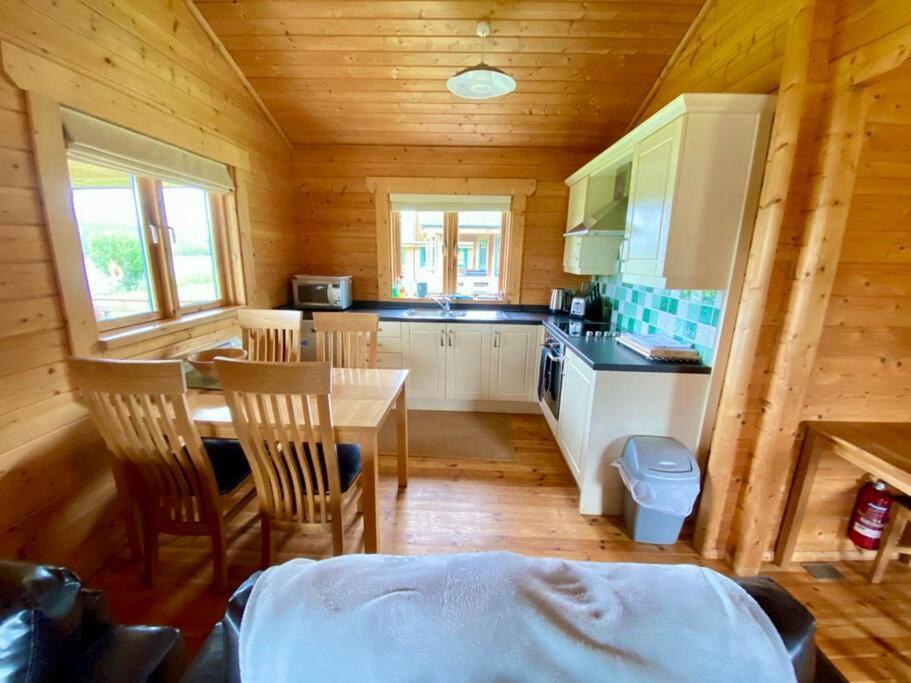Lilly Lodge, Lake Pochard 사우스 체르니 외부 사진