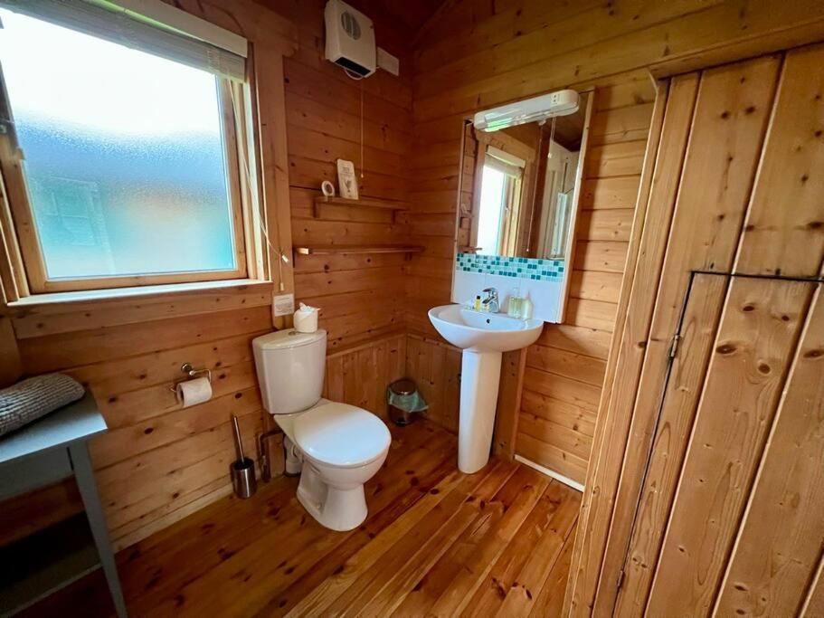 Lilly Lodge, Lake Pochard 사우스 체르니 외부 사진